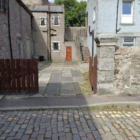 Stylish One Bed Flat With Private Parking Apartment Aberdeen Bagian luar foto