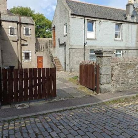 Stylish One Bed Flat With Private Parking Apartment Aberdeen Bagian luar foto