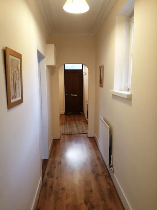 Stylish One Bed Flat With Private Parking Apartment Aberdeen Bagian luar foto